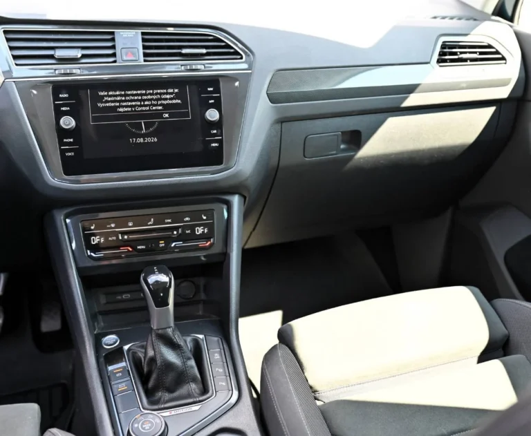 Volkswagen Tiguan 2.0 TDI EVO Elegance 4Motion DSG | Begam Trnava