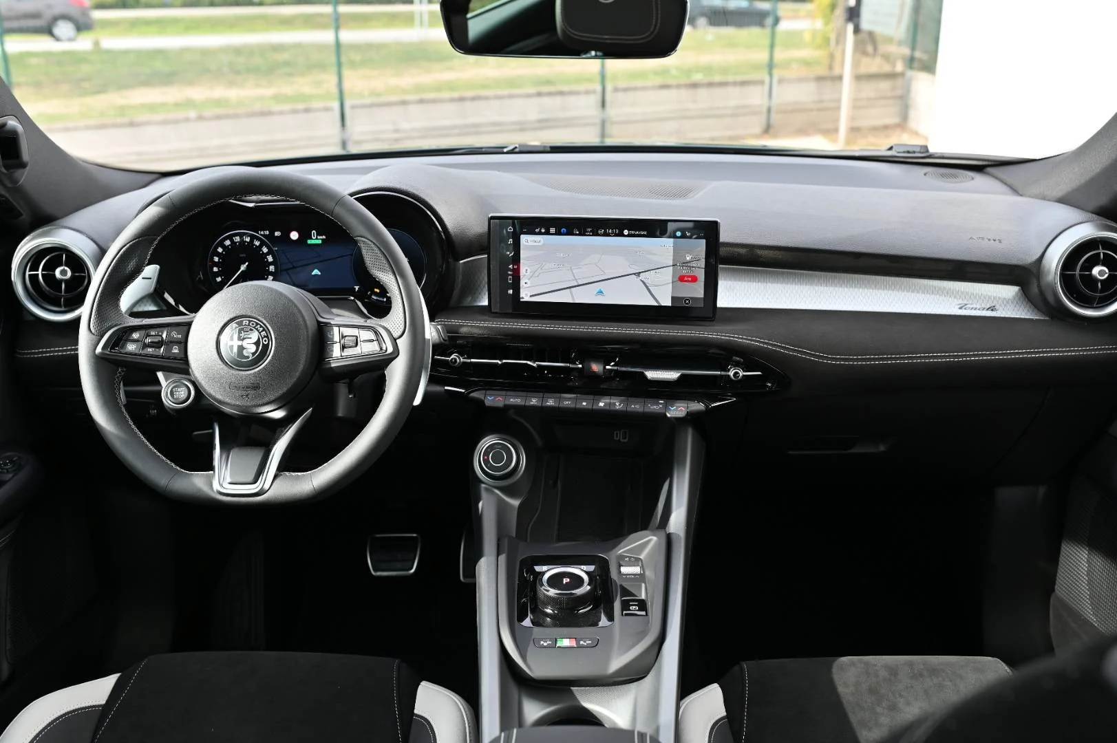 Alfa Romeo Tonale SPORT SPECIALE 1.5T IBRIDA DCT7 | Begam Trnava
