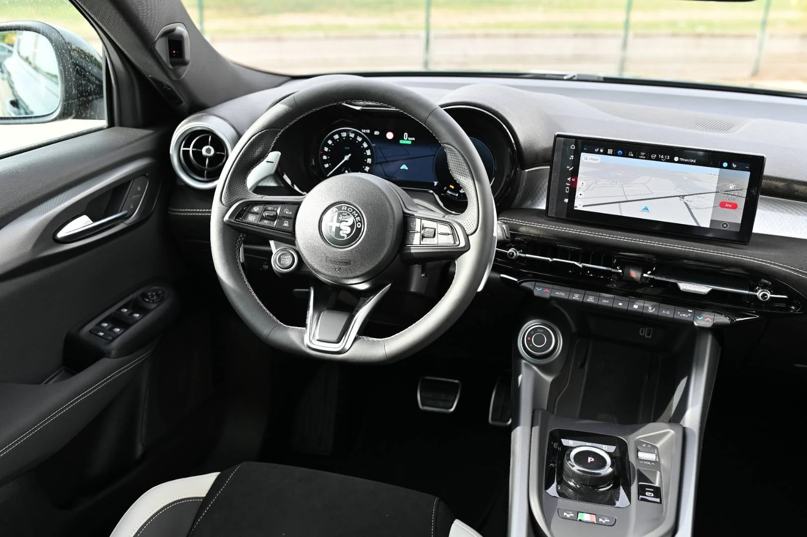 Alfa Romeo Tonale SPORT SPECIALE 1.5T IBRIDA DCT7 | Begam Trnava