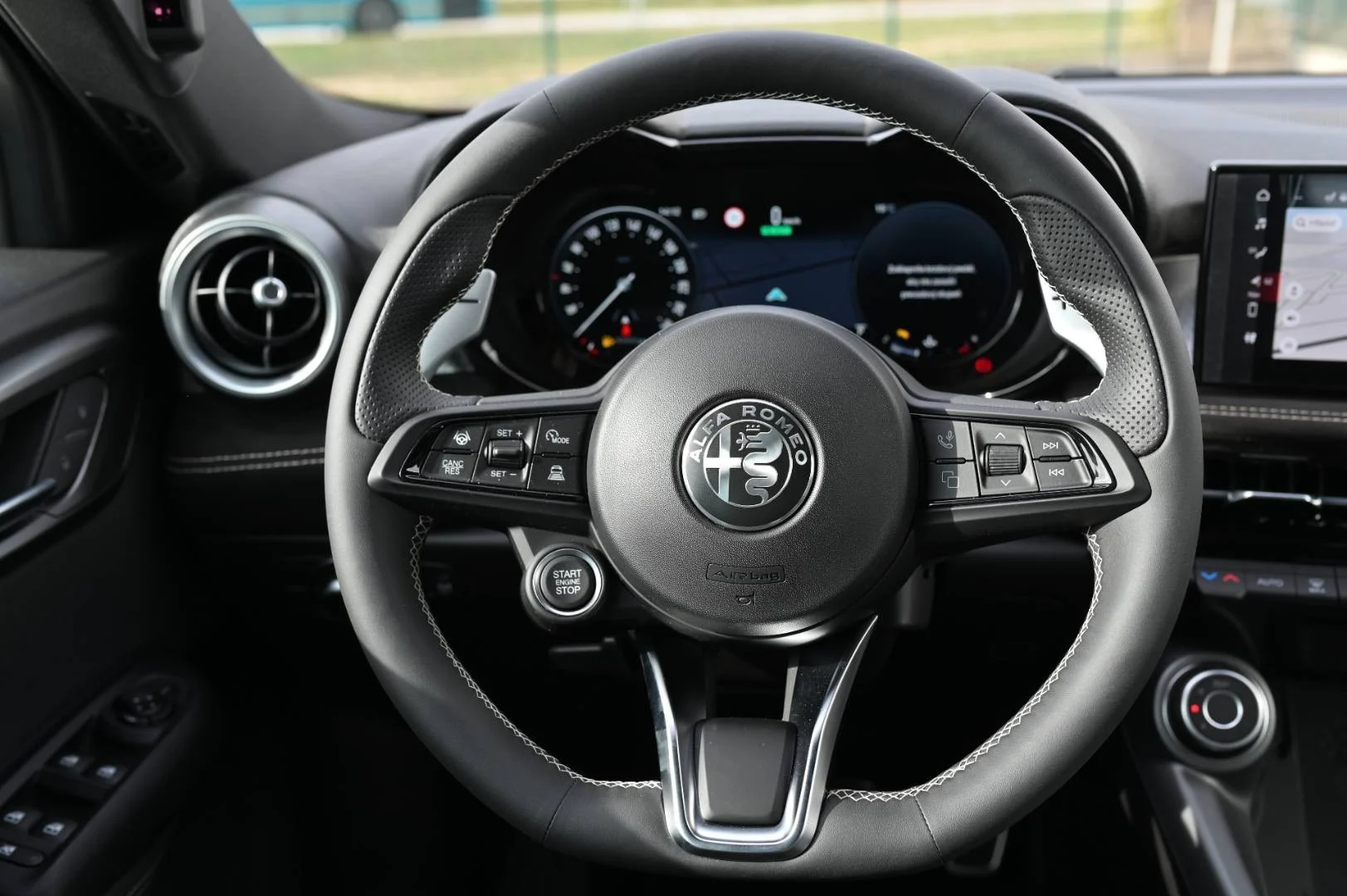 Alfa Romeo Tonale SPORT SPECIALE 1.5T IBRIDA DCT7 | Begam Trnava