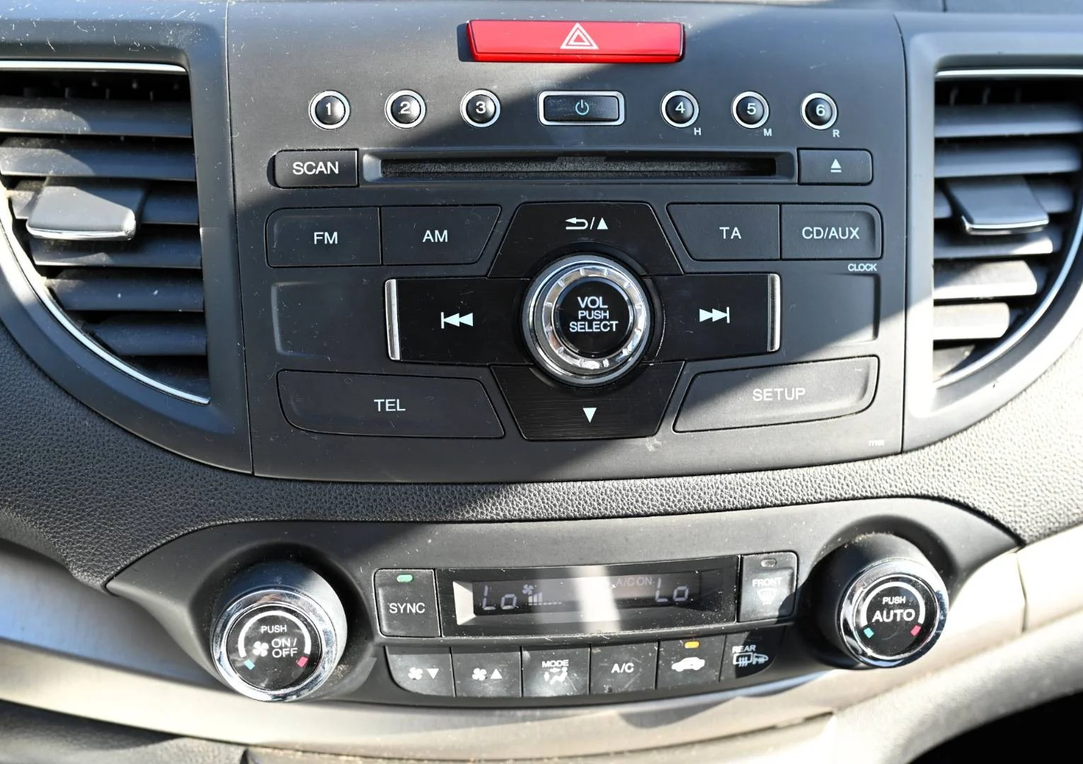 Honda CR-V 2.2 i-DTEC Comfort 4WD A/T | Begam Trnava