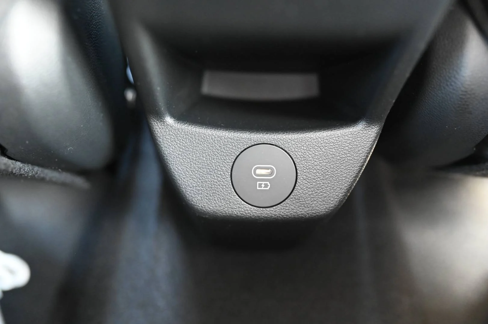 Hyundai i20 1.0 T-GDi Family A/T | Begam Trnava