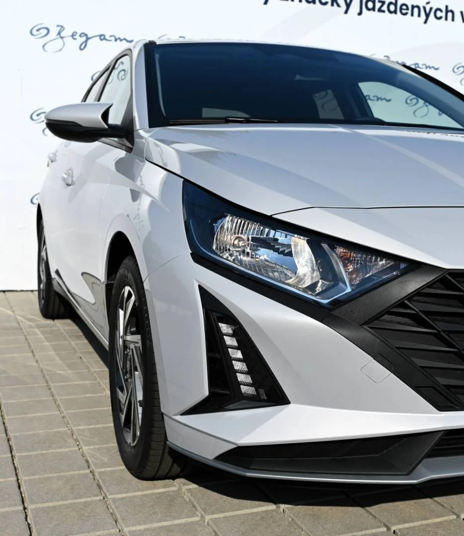 Hyundai i20 1.0 T-GDi Family A/T | Begam Trnava