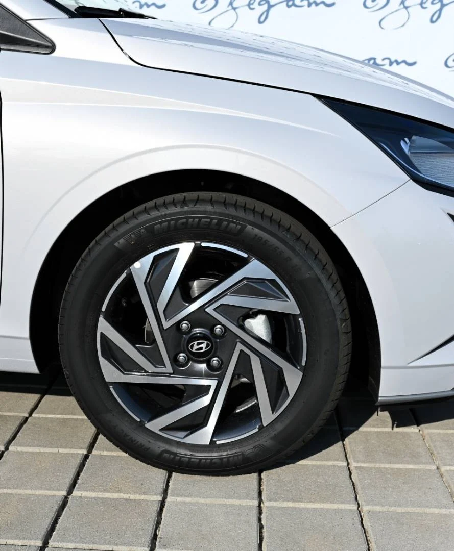 Hyundai i20 1.0 T-GDi Family A/T | Begam Trnava