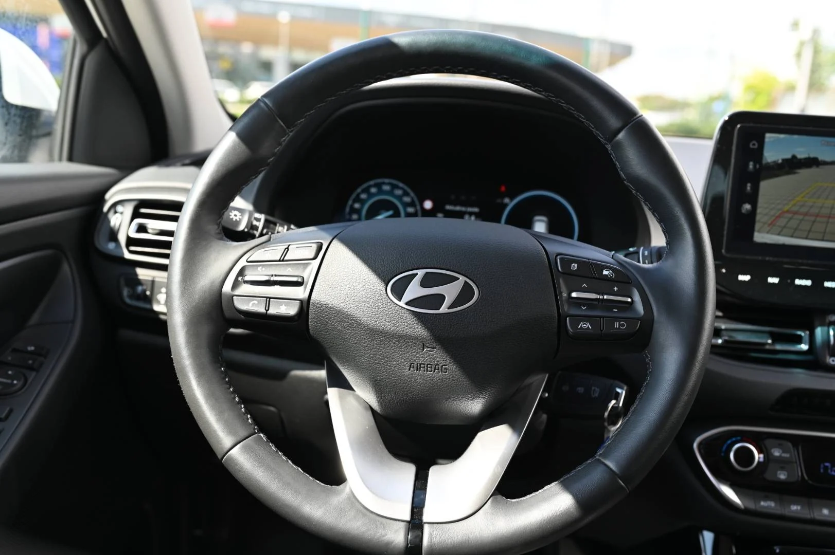 Hyundai i30 CW 1.5T-GDi MHEV, 6MT, FAMILY, MY25, 103kW | Begam Trnava