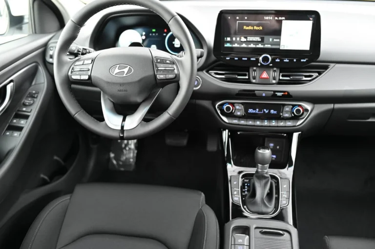 Hyundai i30 CW 1.6 T-GDi FAMILY 7DCT MY26 | Begam Trnava