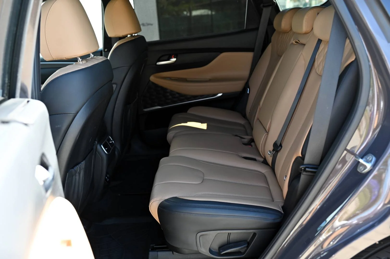 Hyundai Santa Fe 1.6 T-GDi HEV Premium 4x4 A/T | Begam Trnava