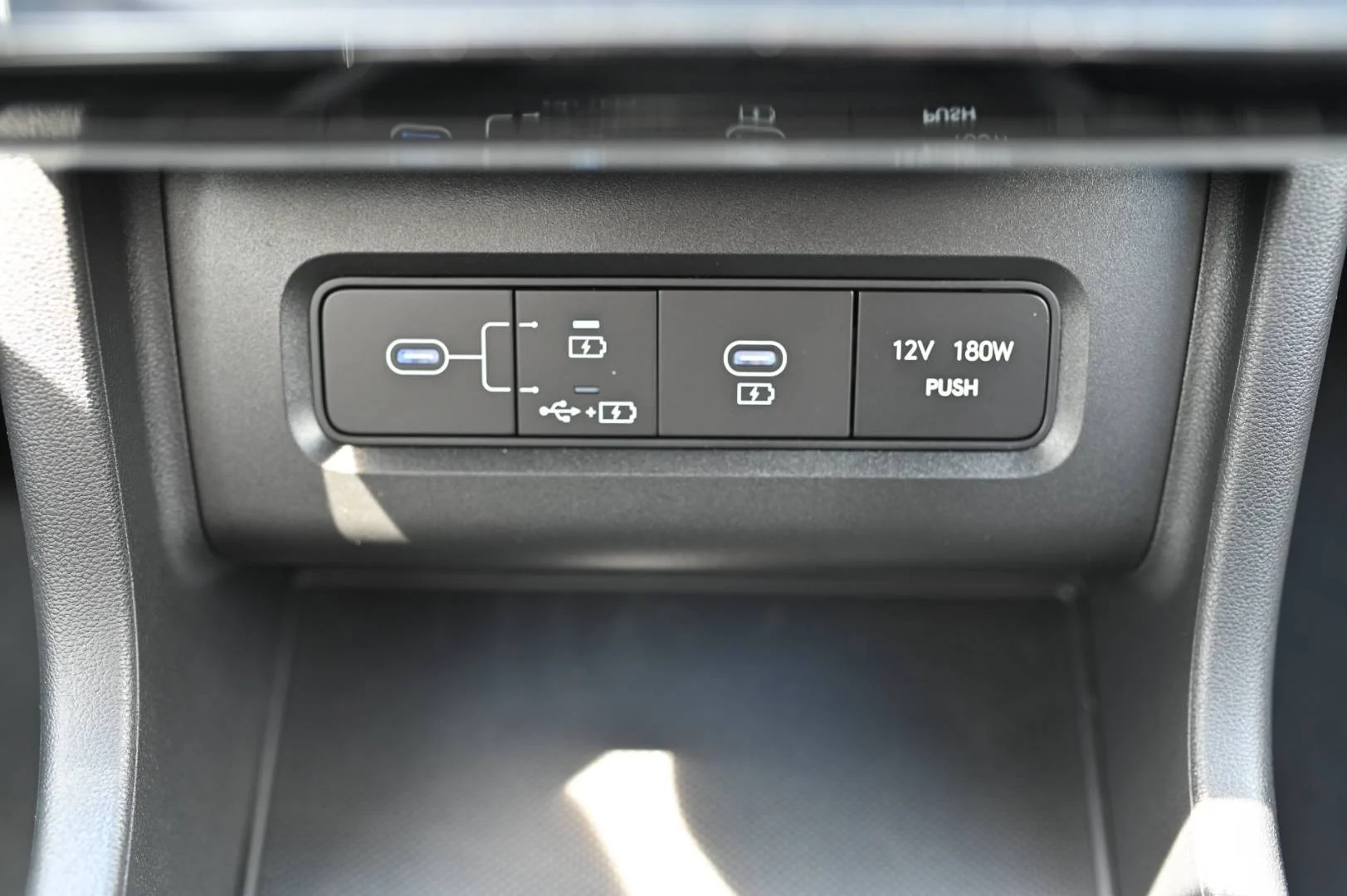 Hyundai Tucson HEV Black Line 1.6T-GDi, 176kW, 4x2, 6AT MY27 | Begam Trnava