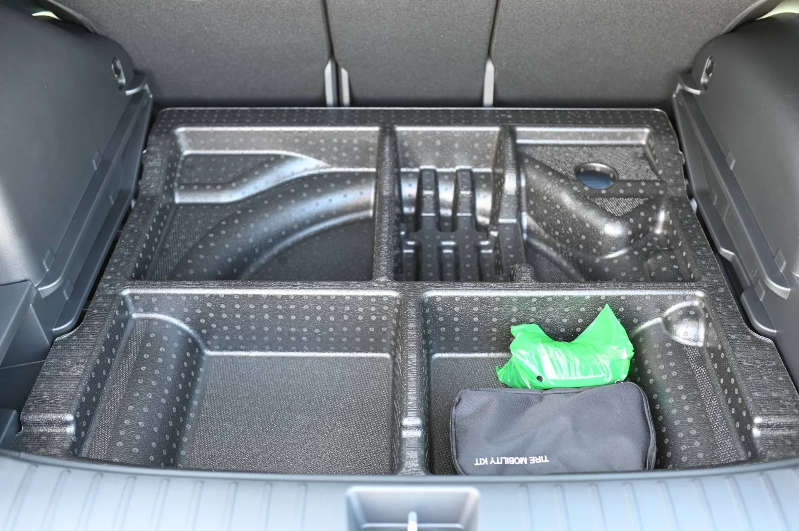 Hyundai Tucson HEV Black Line 1.6T-GDi, 176kW, 4x2, 6AT MY27 | Begam Trnava