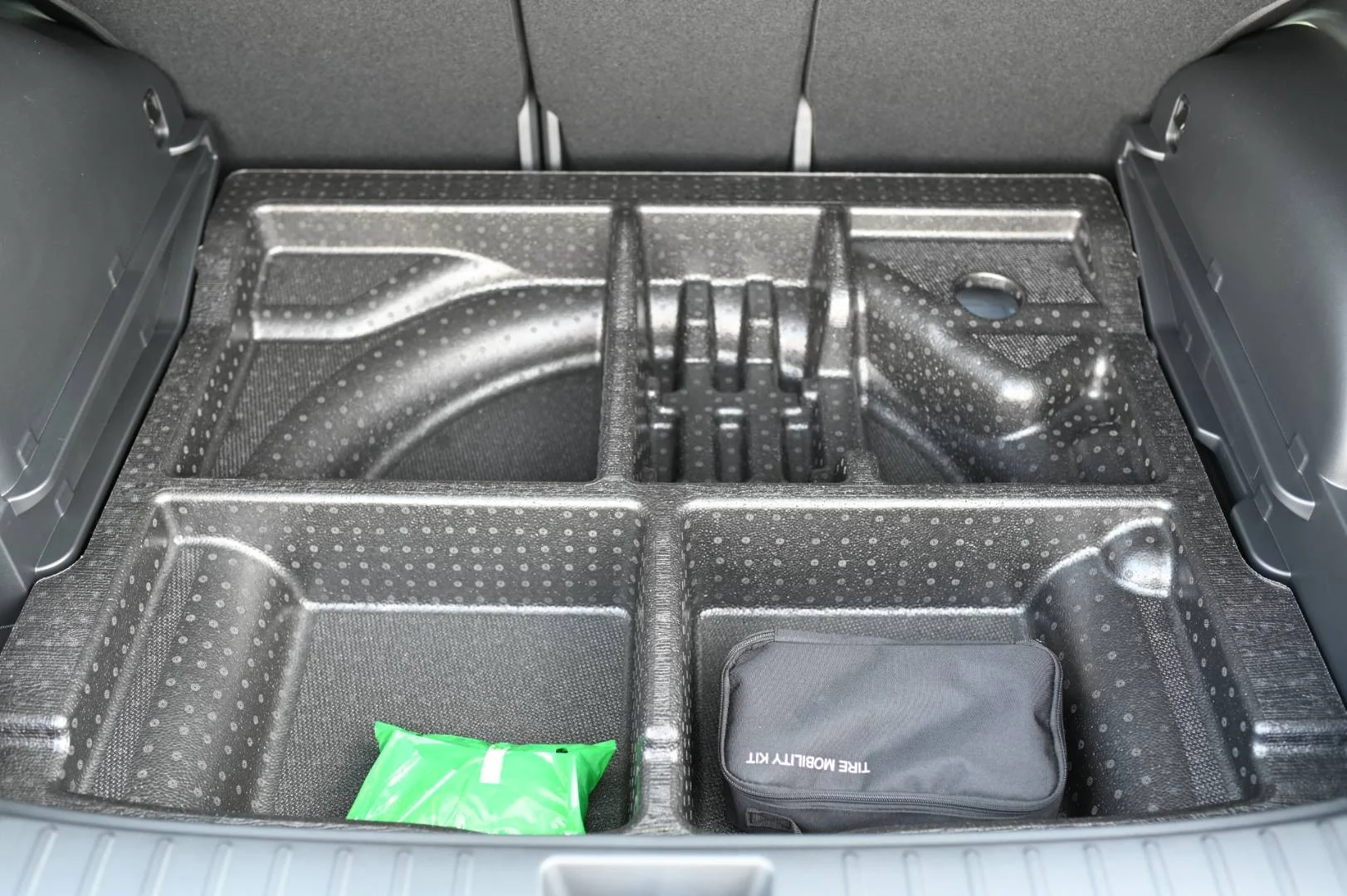 Hyundai Tucson HEV Black Line 1.6T-GDi, 176kW, 4x2, 6AT MY27 | Begam Trnava