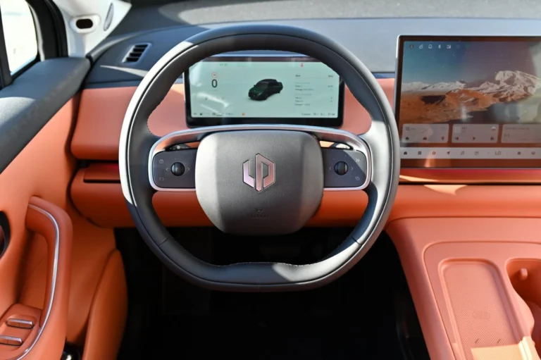 Leapmotor C10 Design 598k AWD 81,9 kWh (800V) | Begam Trnava