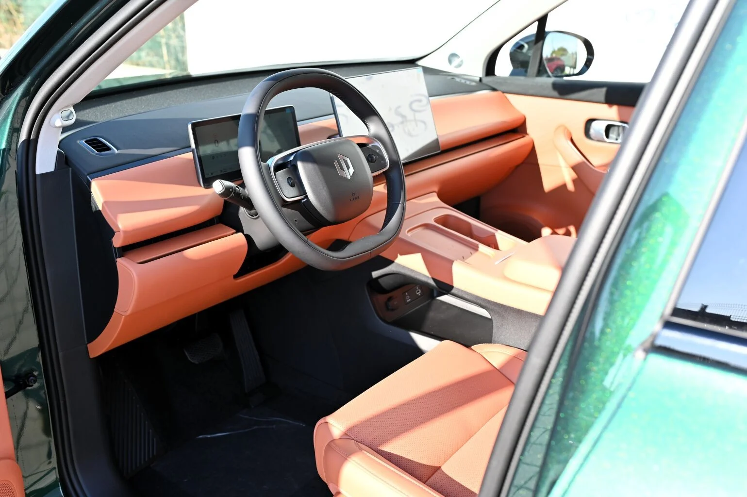 Leapmotor C10 Design 598k AWD 81,9 kWh (800V) | Begam Trnava