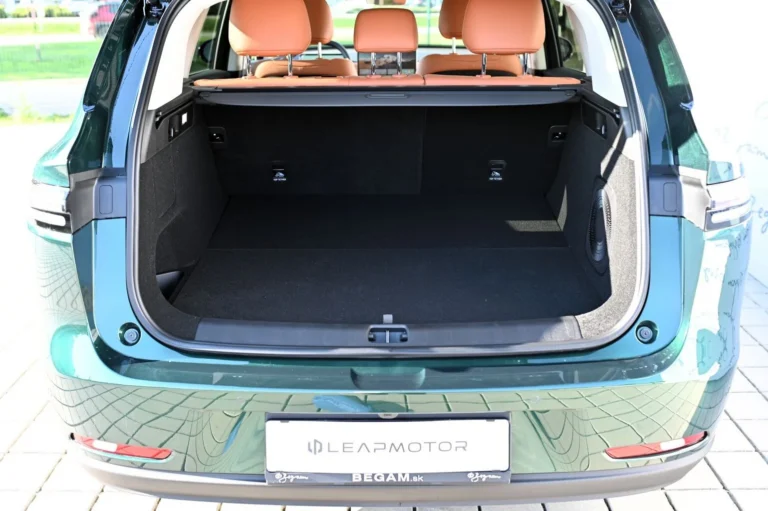 Leapmotor C10 Design 598k AWD 81,9 kWh (800V) | Begam Trnava