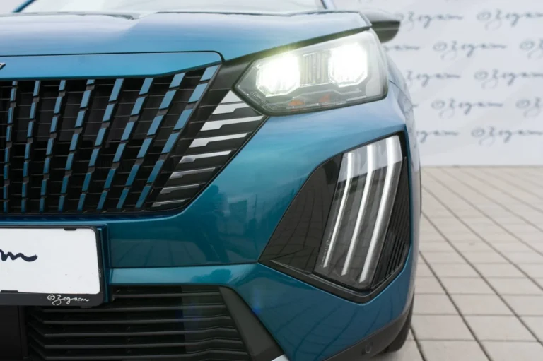 Peugeot 2008 E- Allure 54kWh 115kw | Begam Trnava