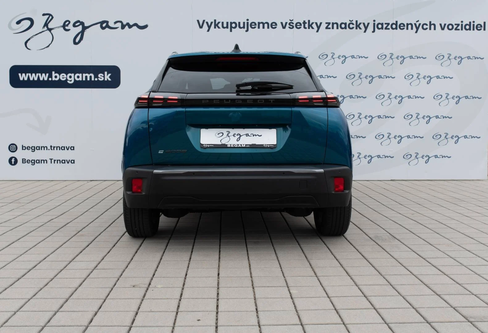 Peugeot 2008 E- Allure 54kWh 115kw | Begam Trnava
