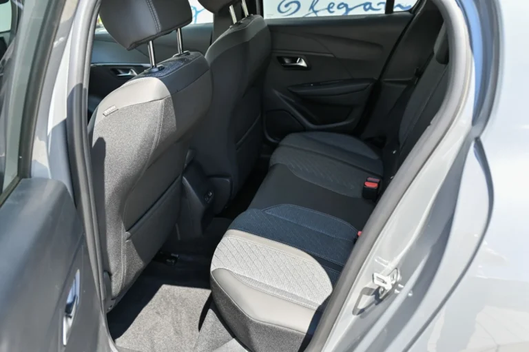 Peugeot 208 ALLURE  TURBO 100k BVM6 | Begam Trnava
