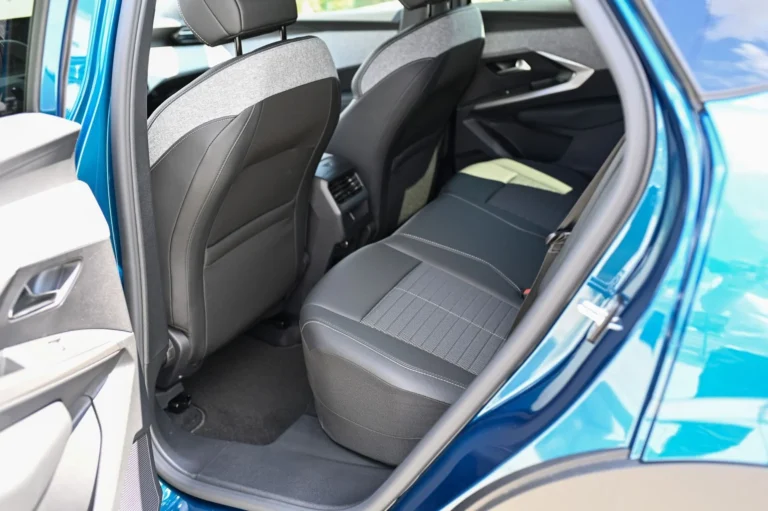Peugeot 3008 ALLURE Hybrid 145k e-DCS6 (MHEV) | Begam Trnava