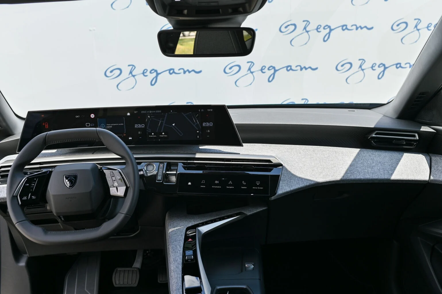 Peugeot 3008 ALLURE Hybrid 145k e-DCS6 (MHEV) | Begam Trnava