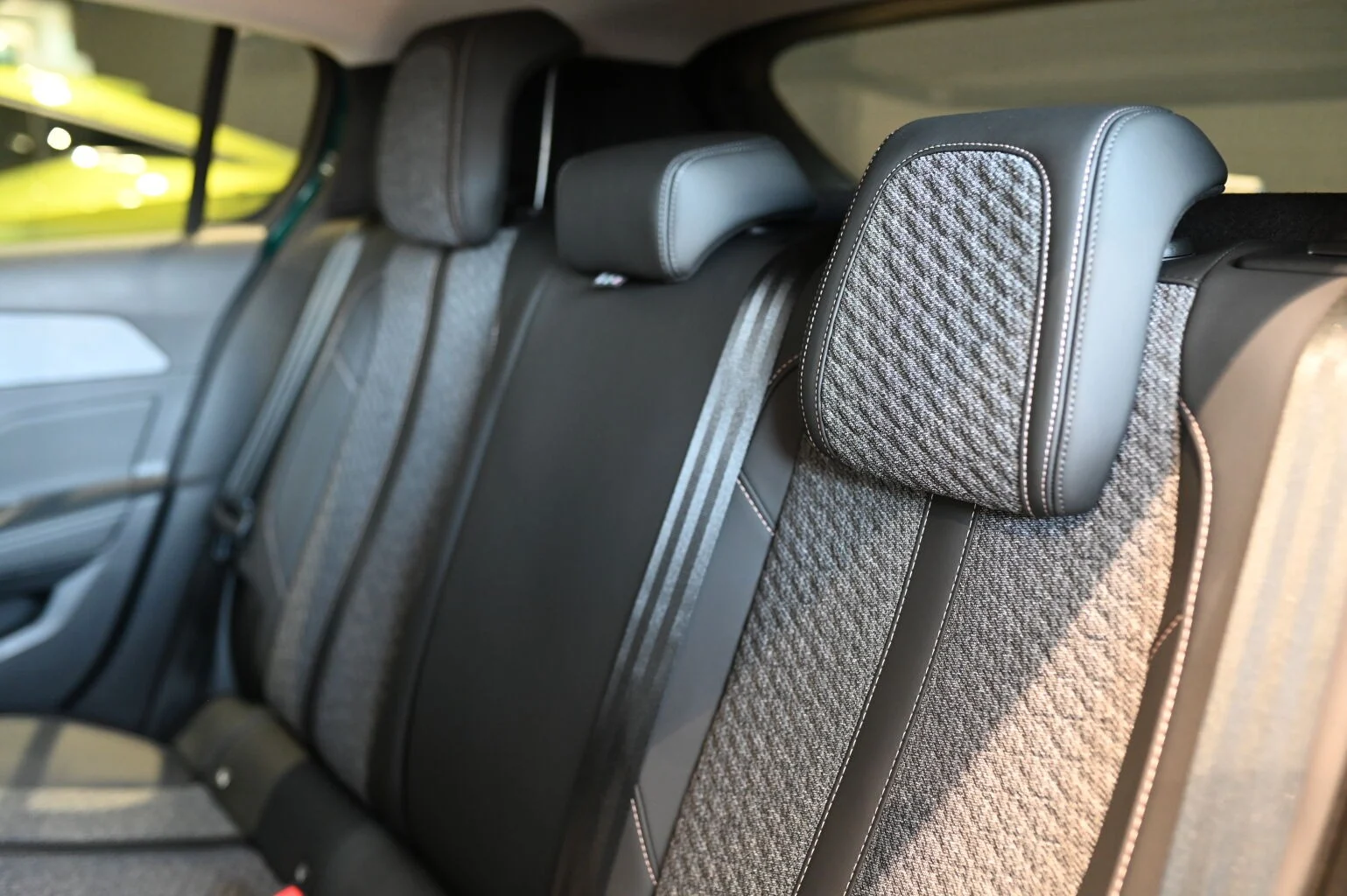 Peugeot 308 ALLURE Hybrid 145k e-DCS6 | Begam Trnava