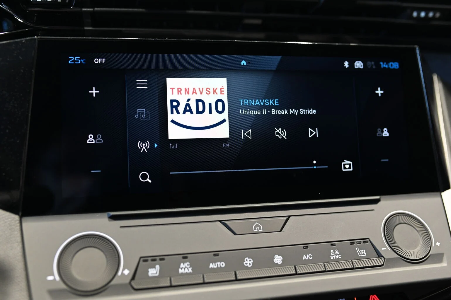 Peugeot 308 ALLURE Hybrid 145k e-DCS6 | Begam Trnava