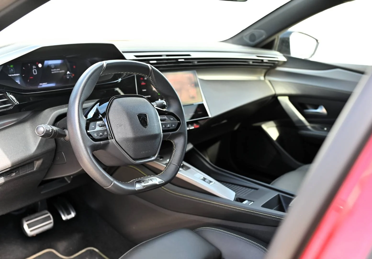 Peugeot 408 1.2 PureTech 130 GT EAT8 | Begam Trnava