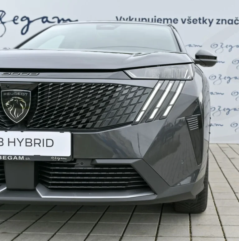 Peugeot 5008 ALLURE Hybrid 145k e-DCS6 | Begam Trnava