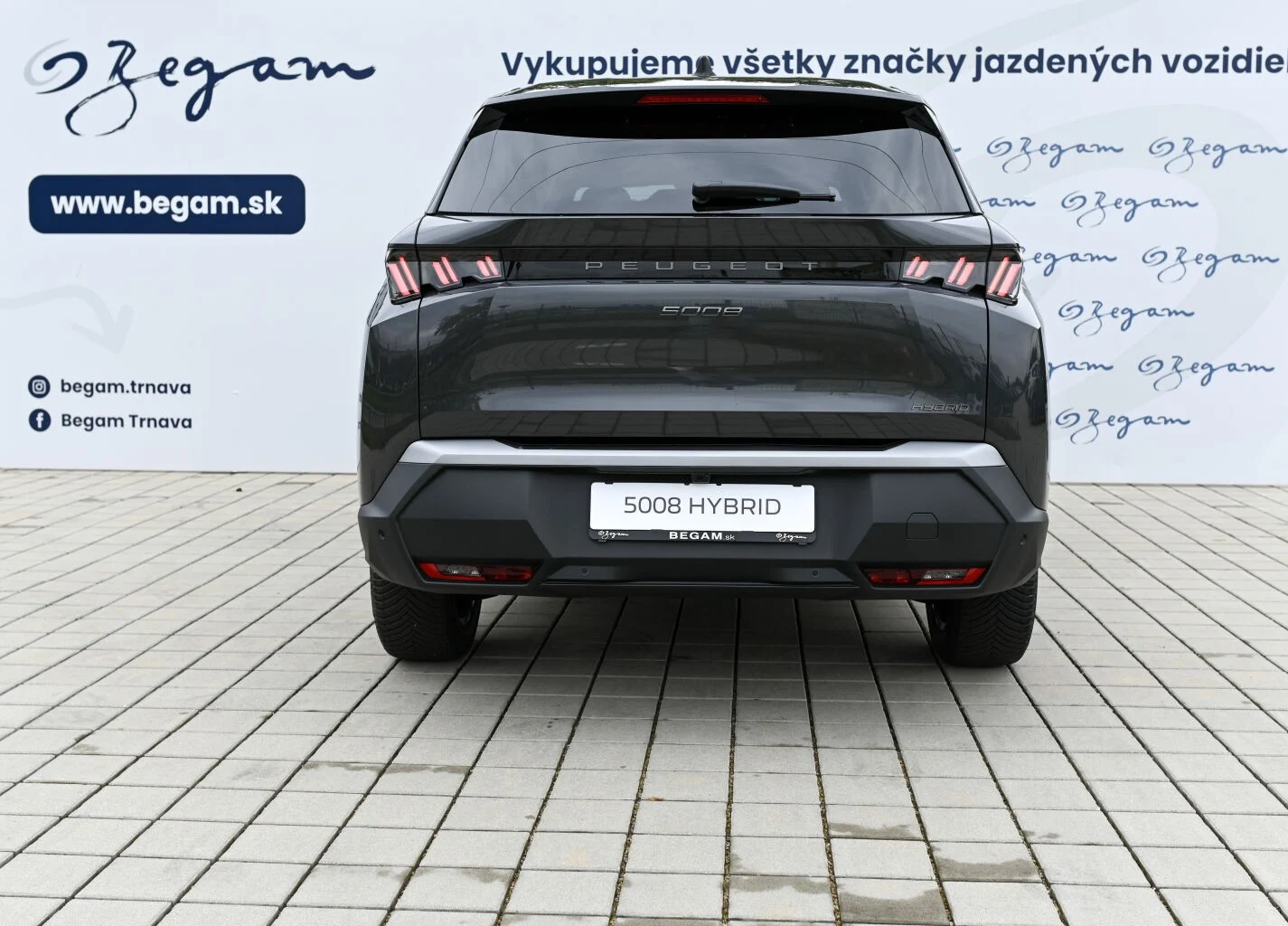 Peugeot 5008 ALLURE Hybrid 145k e-DCS6 | Begam Trnava