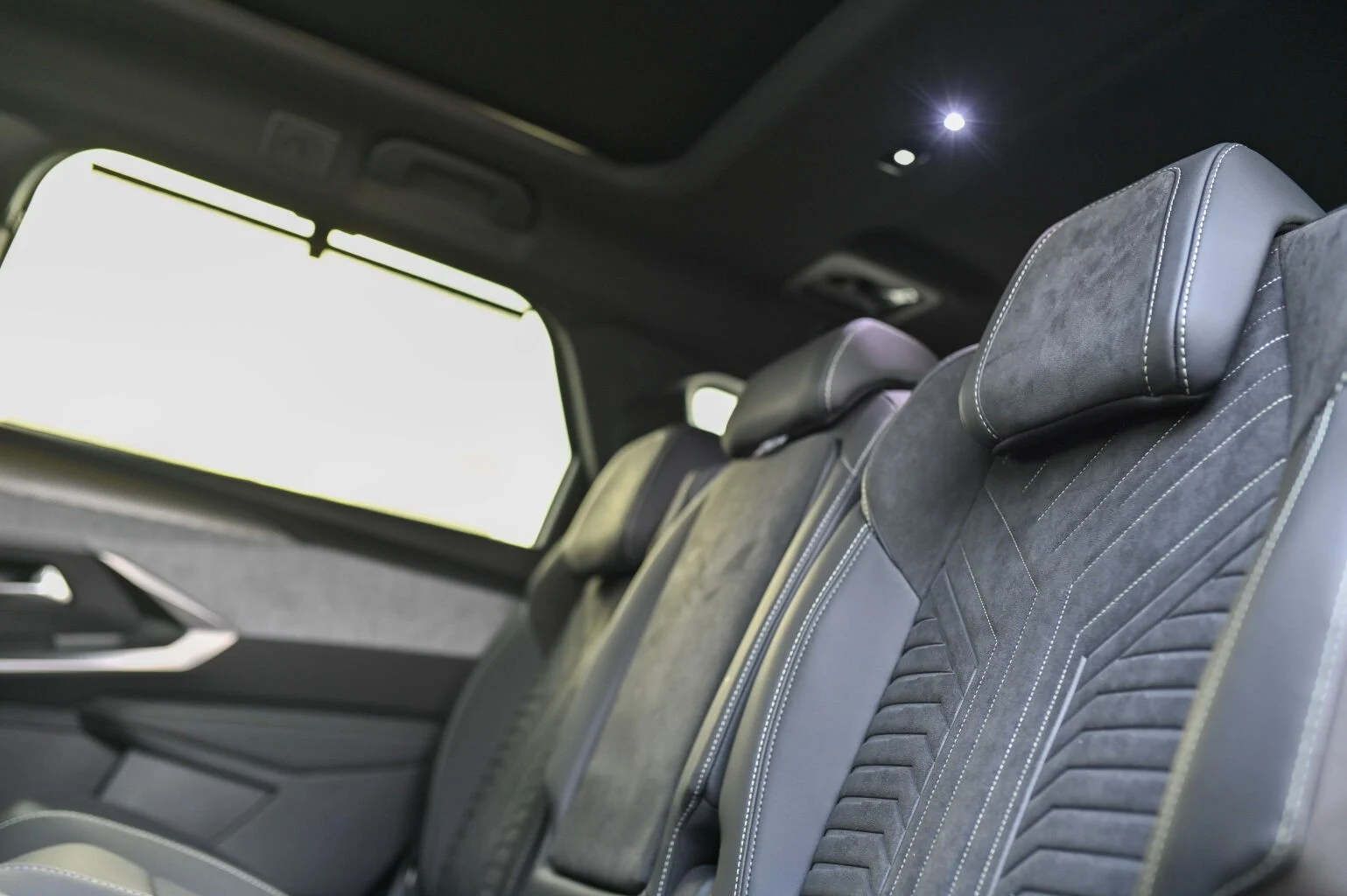Peugeot 5008 ALLURE Hybrid 145k e-DCS6 (MHEV) | Begam Trnava