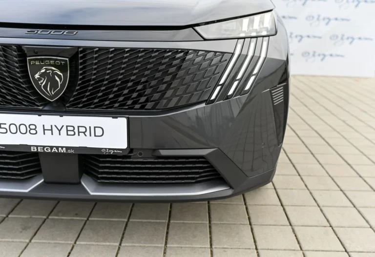 Peugeot 5008 GT Hybrid 145k e-DCS6 | Begam Trnava