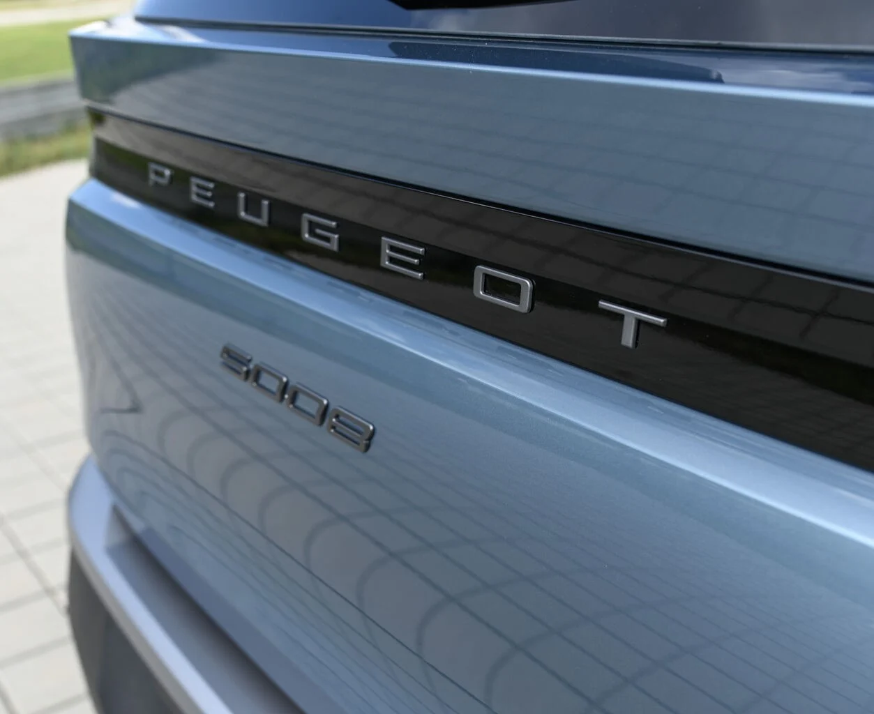 Peugeot 5008 GT  Hybrid 145k e-DCS6 | Begam Trnava