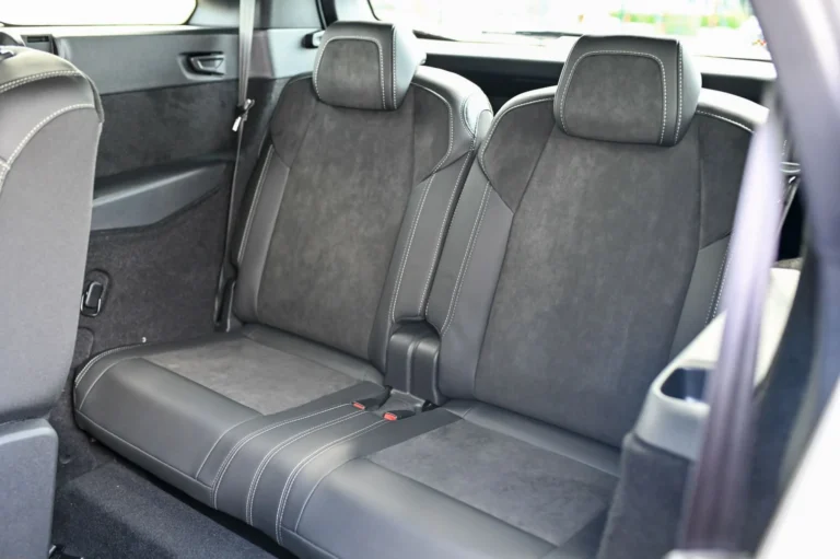 Peugeot 5008 GT  Hybrid 145k e-DCS6 | Begam Trnava