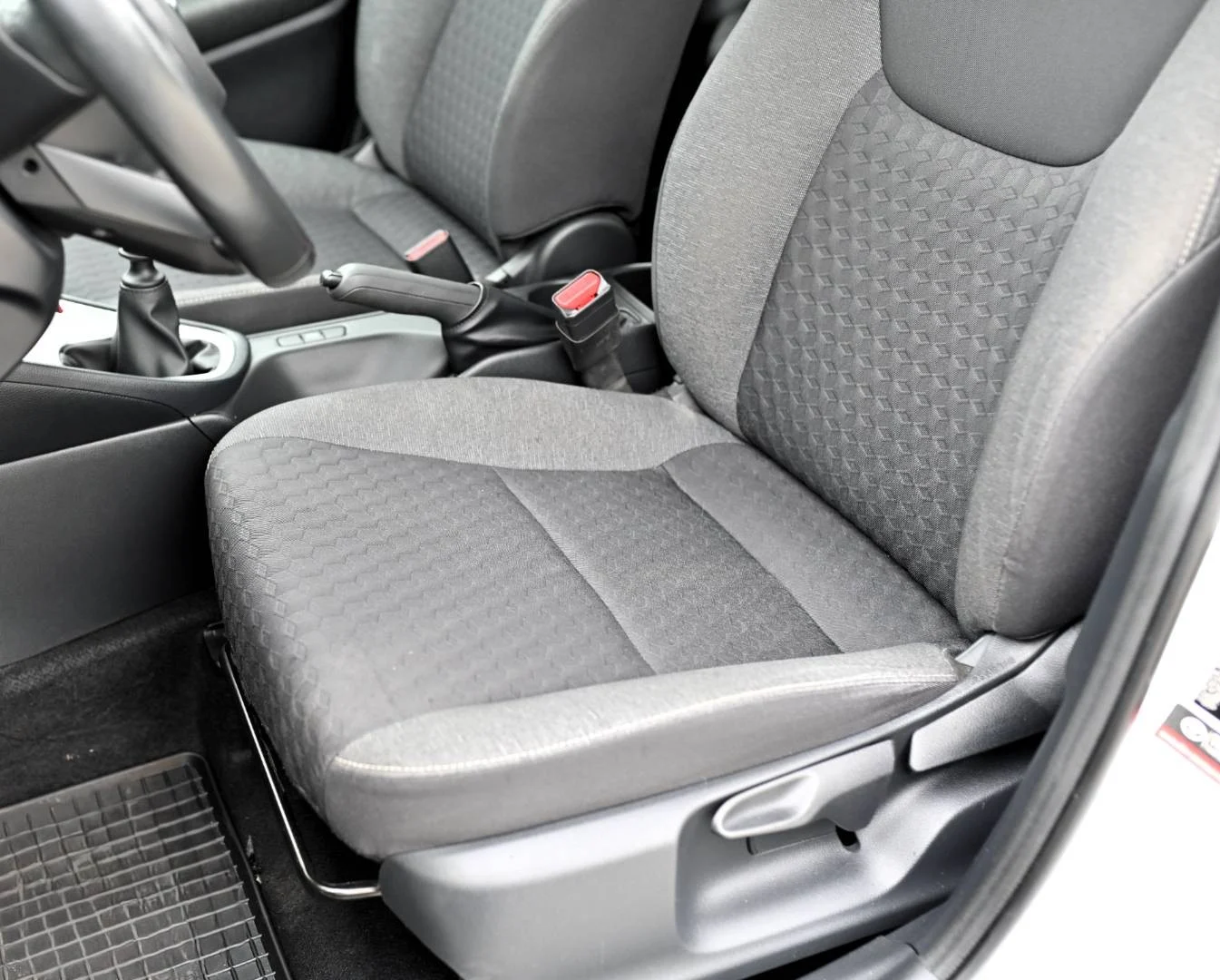 Toyota Yaris 1.5 Dynamic Force Comfort | Begam Trnava