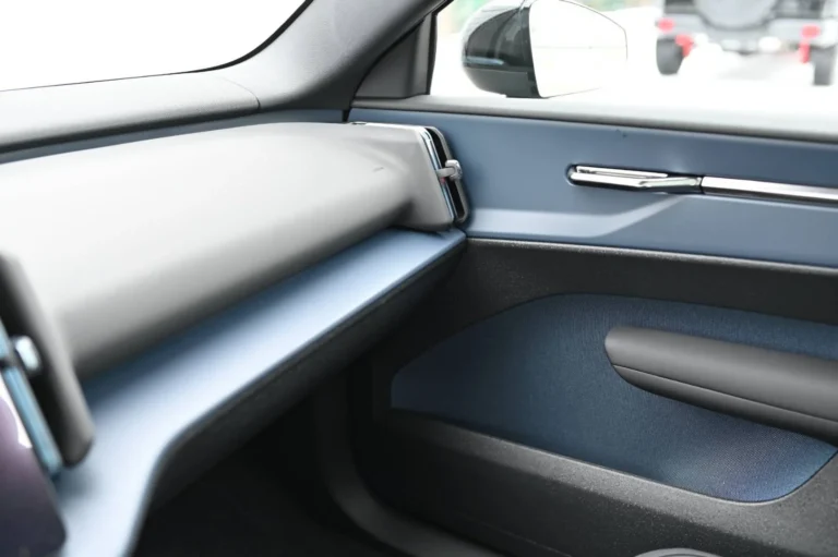 Volvo EX30 Single Motor LongRange ULTRA | Begam Trnava