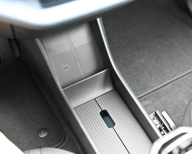 Volvo EX30 Single Motor LongRange ULTRA | Begam Trnava