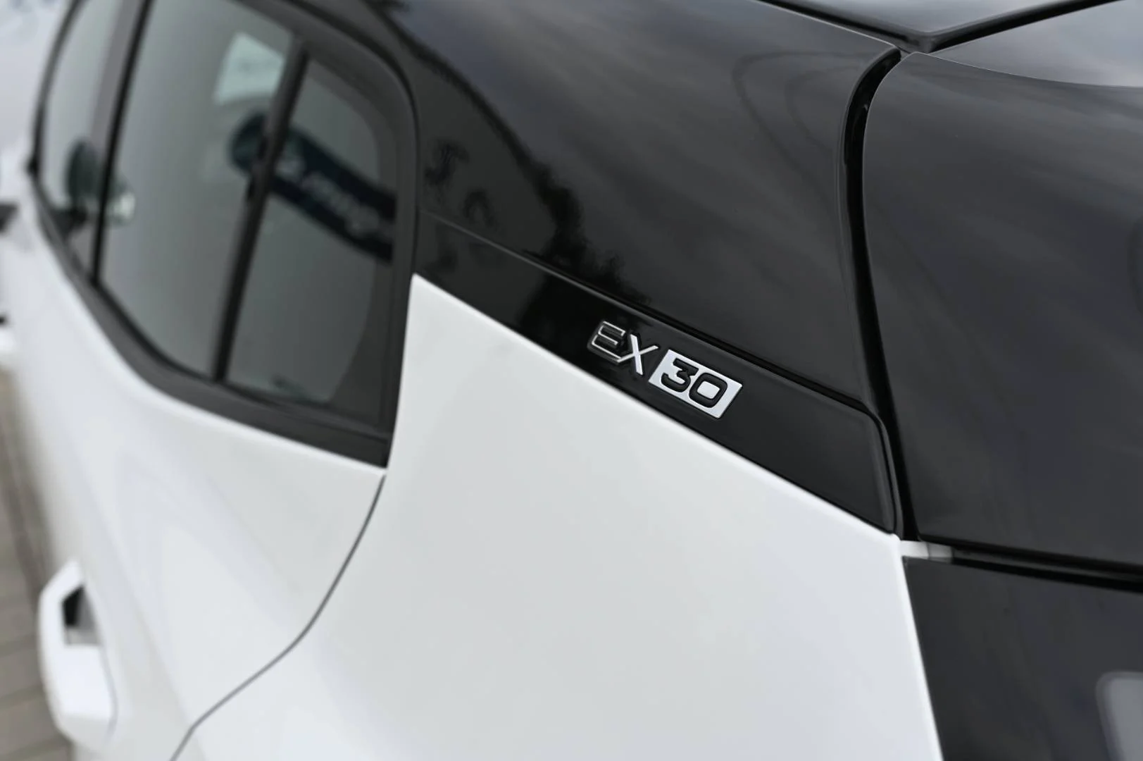 Volvo EX30 Twin Motor Performance ULTRA | Begam Trnava