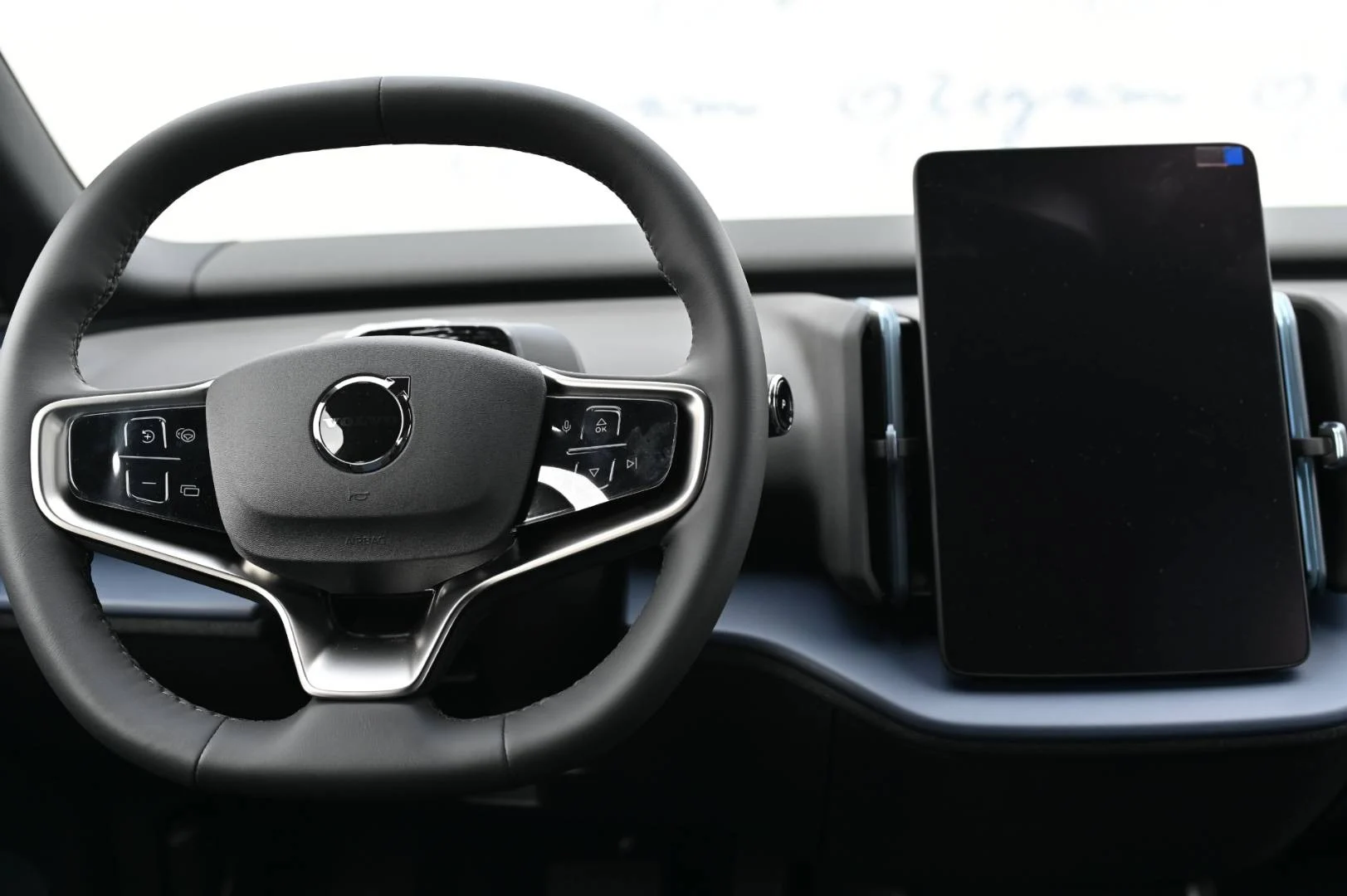 Volvo EX30 Twin Motor Performance ULTRA | Begam Trnava