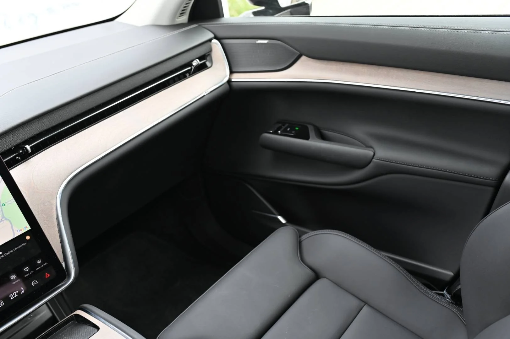 Volvo EX90 Twin Motor 111 kWh Ultra AWD 7-miest | Begam Trnava