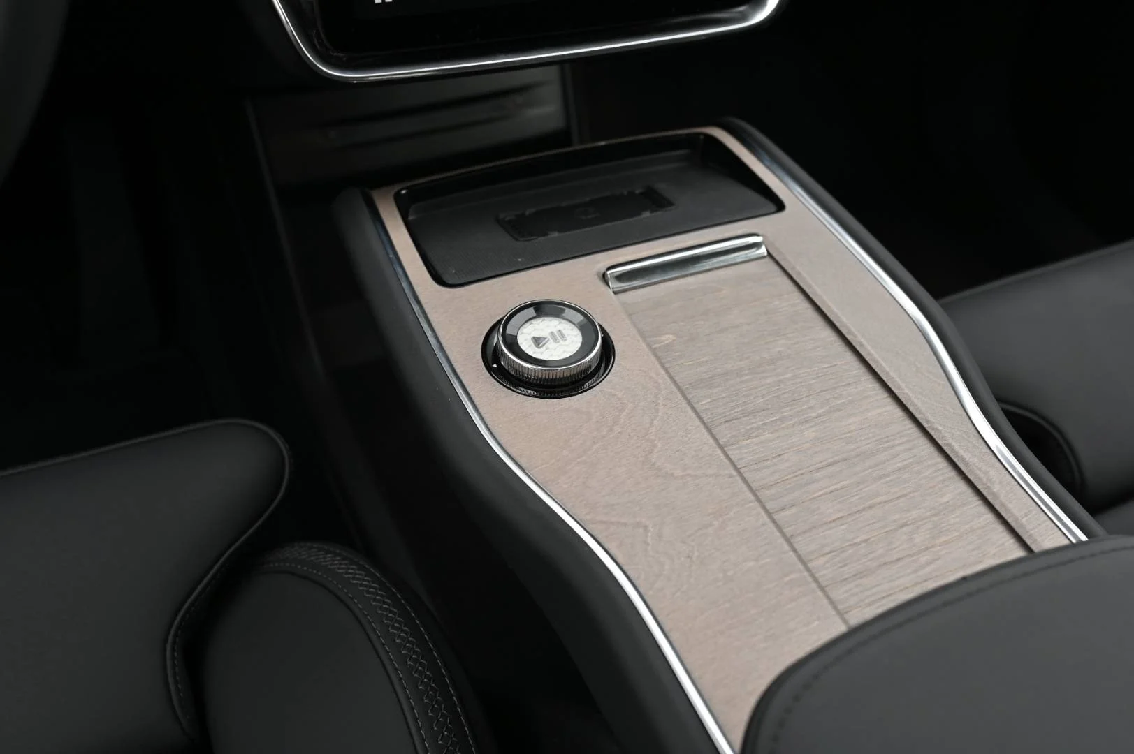 Volvo EX90 Twin Motor 111 kWh Ultra AWD 7-miest | Begam Trnava
