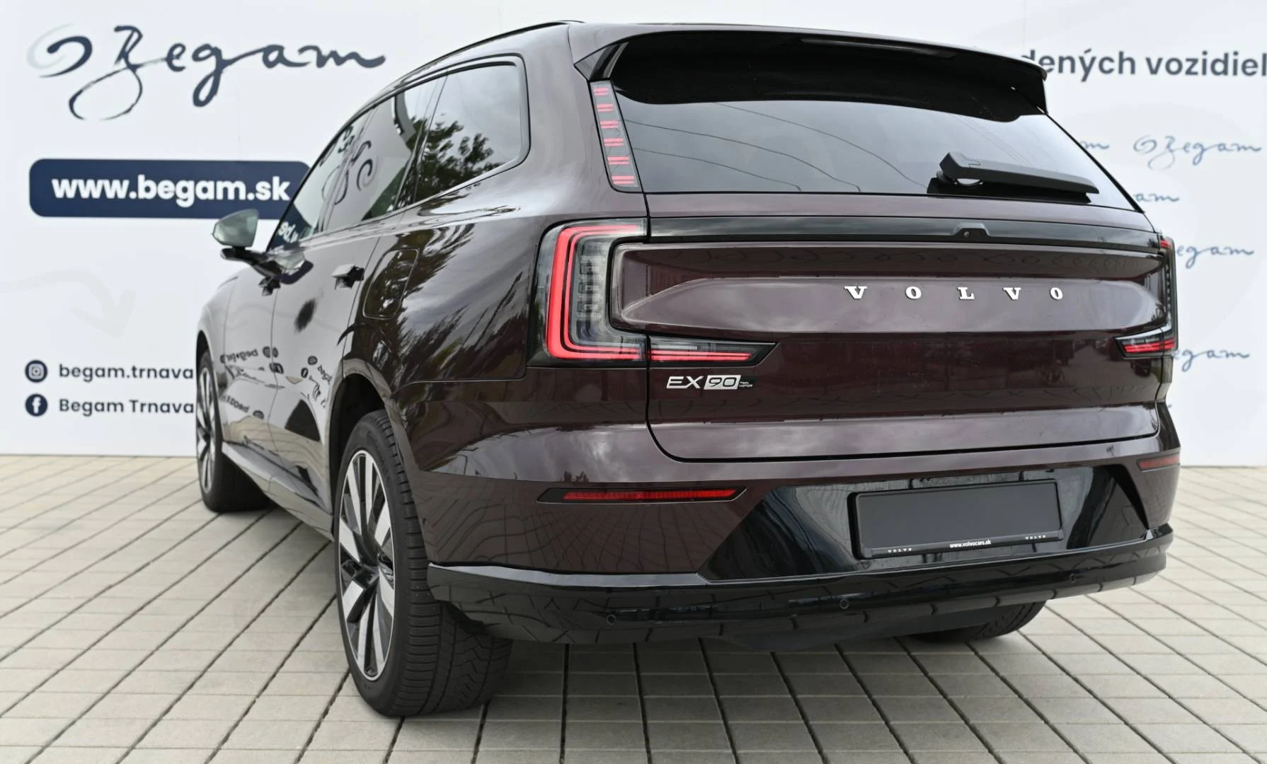 Volvo EX90 Twin Motor 111 kWh Ultra AWD 7-miest | Begam Trnava