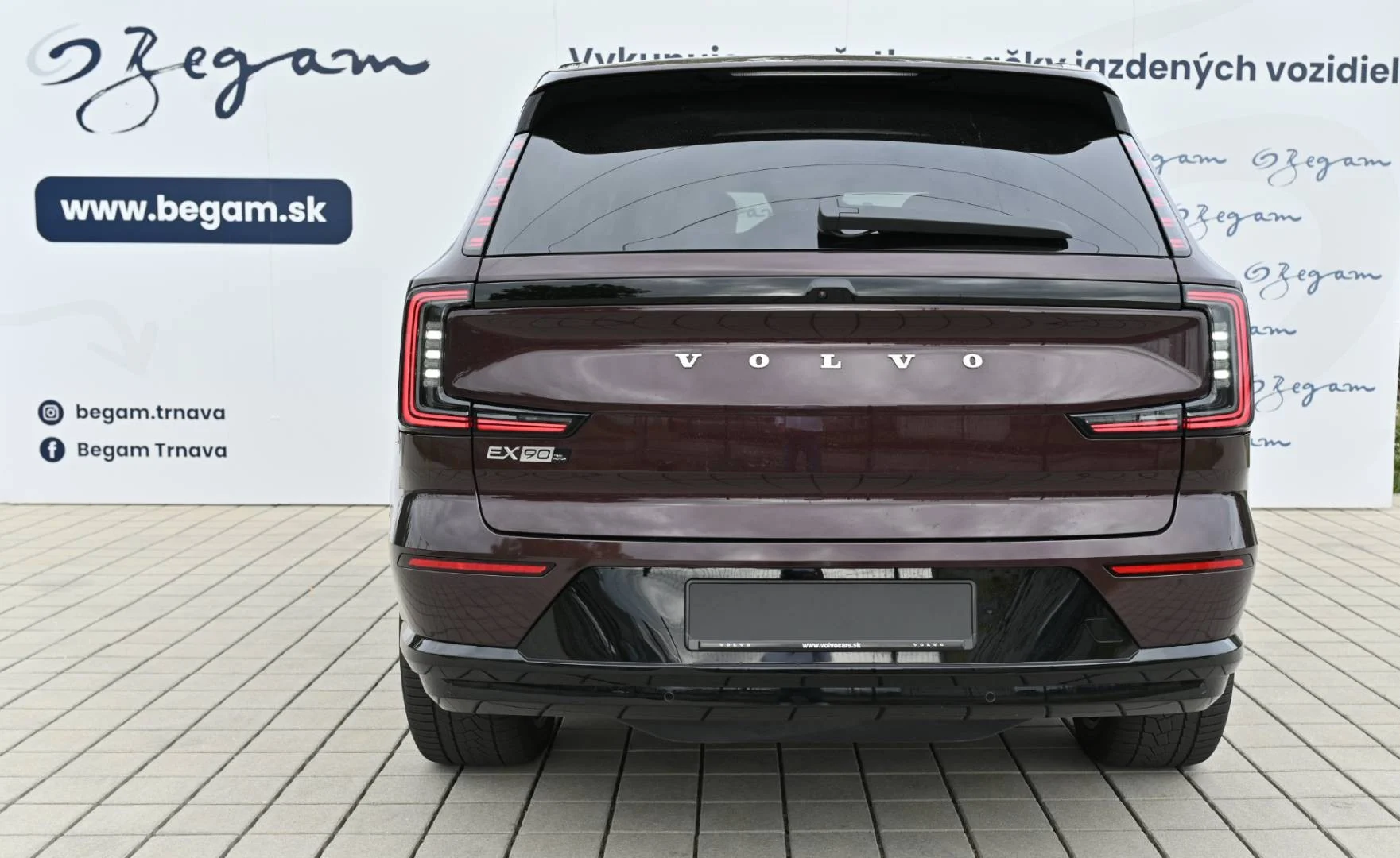 Volvo EX90 Twin Motor 111 kWh Ultra AWD 7-miest | Begam Trnava