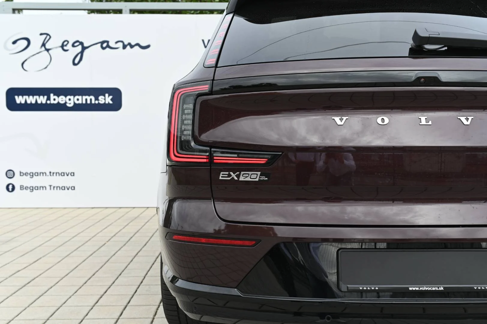 Volvo EX90 Twin Motor 111 kWh Ultra AWD 7-miest | Begam Trnava