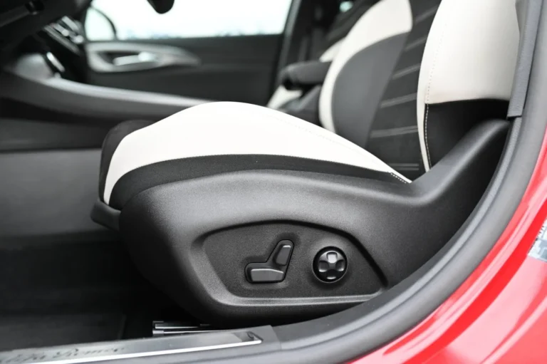 Alfa Romeo Tonale SPORT SPECIALE 1.5T IBRIDA DCT7 | Begam Trnava