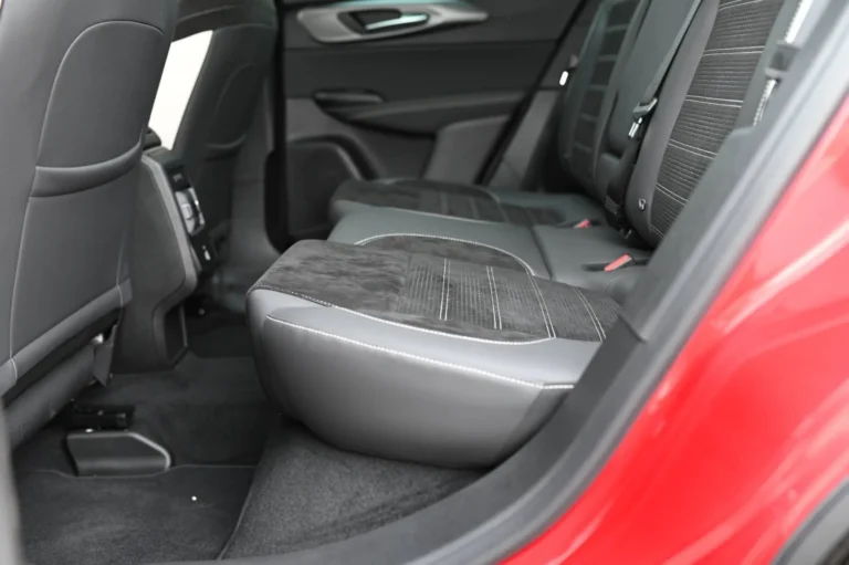 Alfa Romeo Tonale SPORT SPECIALE 1.5T IBRIDA DCT7 | Begam Trnava