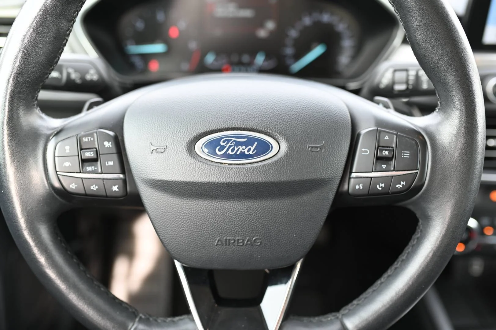 Ford Focus Kombi 2.0 TDCi EcoBlue Titanium A/T | Begam Trnava