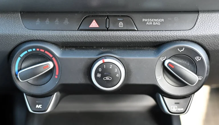 Kia Stonic 1.2 DPi Silver | Begam Trnava