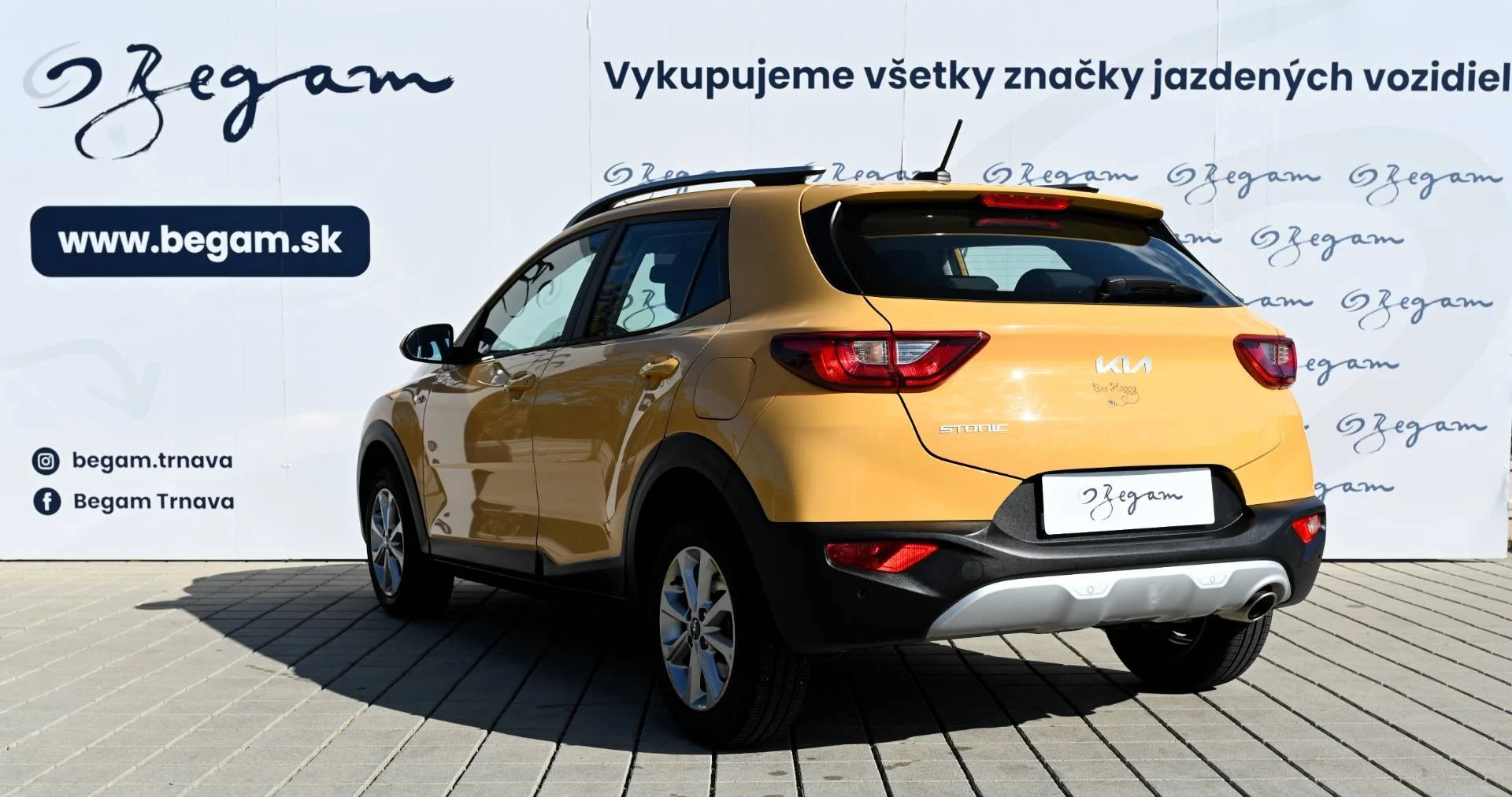 Kia Stonic 1.2 DPi Silver | Begam Trnava