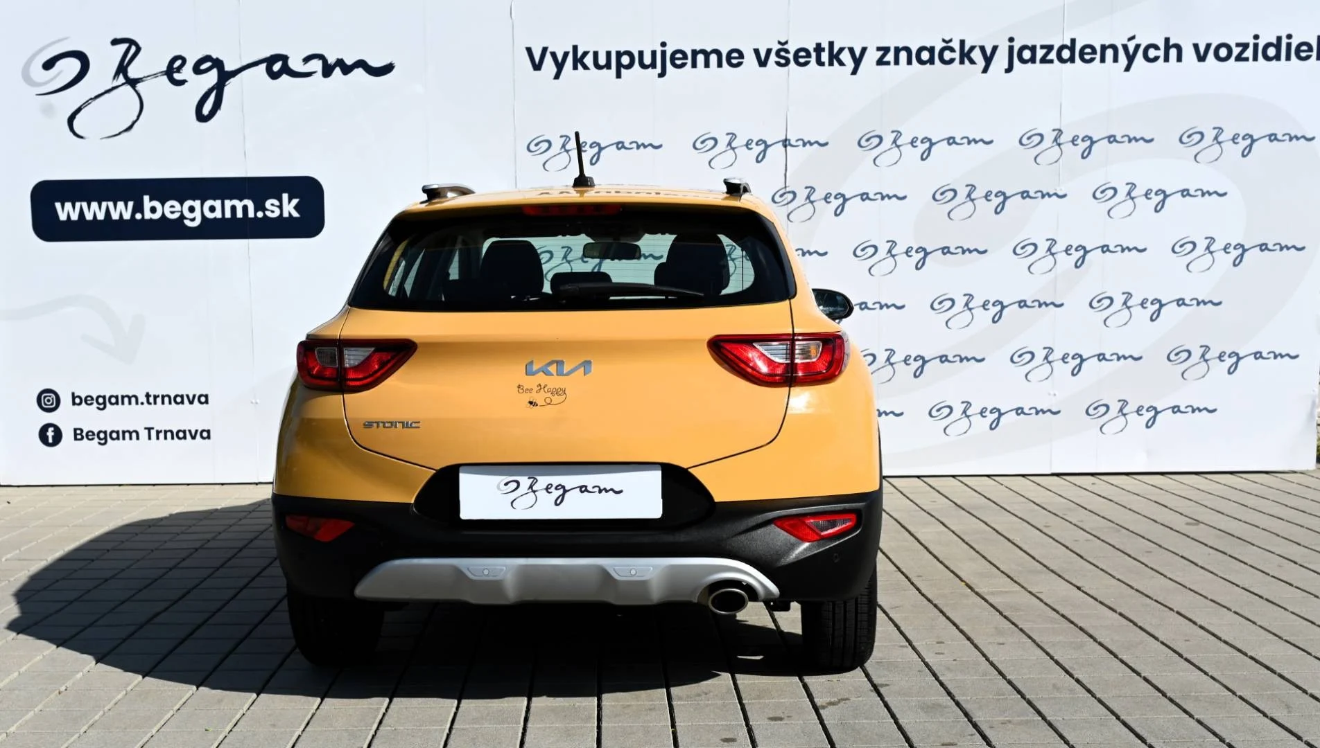 Kia Stonic 1.2 DPi Silver | Begam Trnava