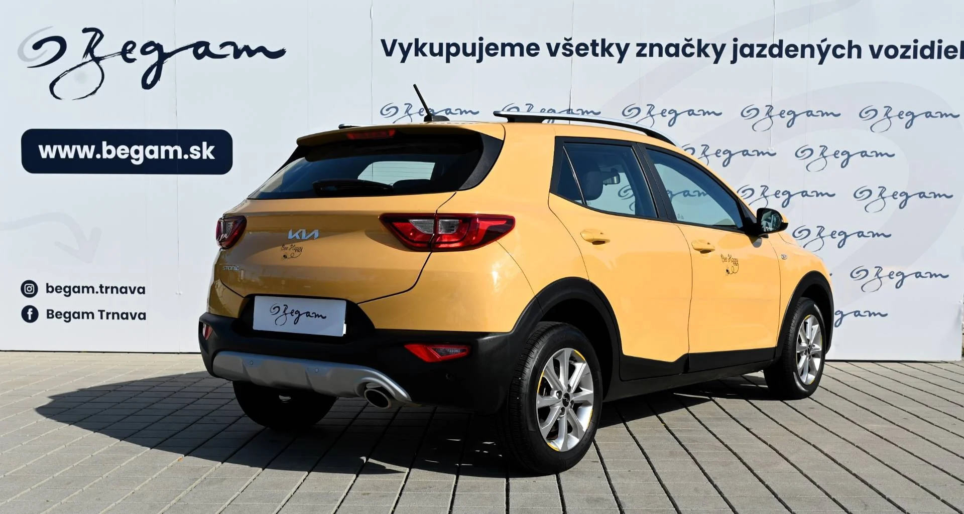 Kia Stonic 1.2 DPi Silver | Begam Trnava
