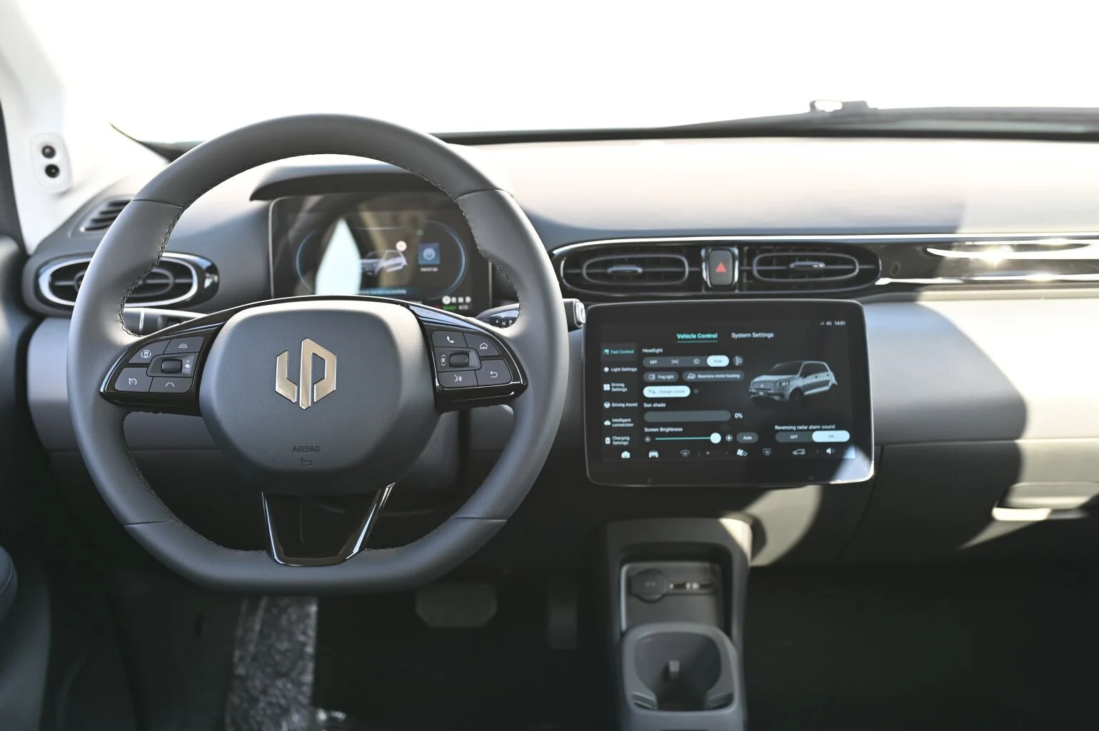 Leapmotor T03 Design 95k 37,3 kWh | Begam Trnava