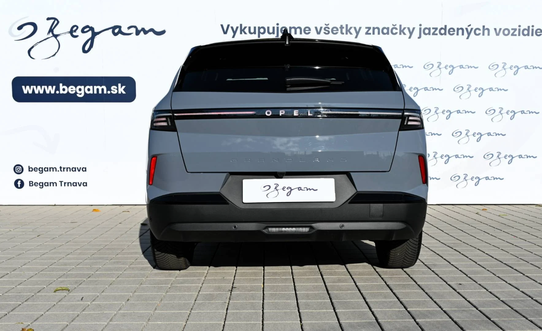 Opel Grandland GS 1.2 Hybrid 145k e-DCT6 | Begam Trnava